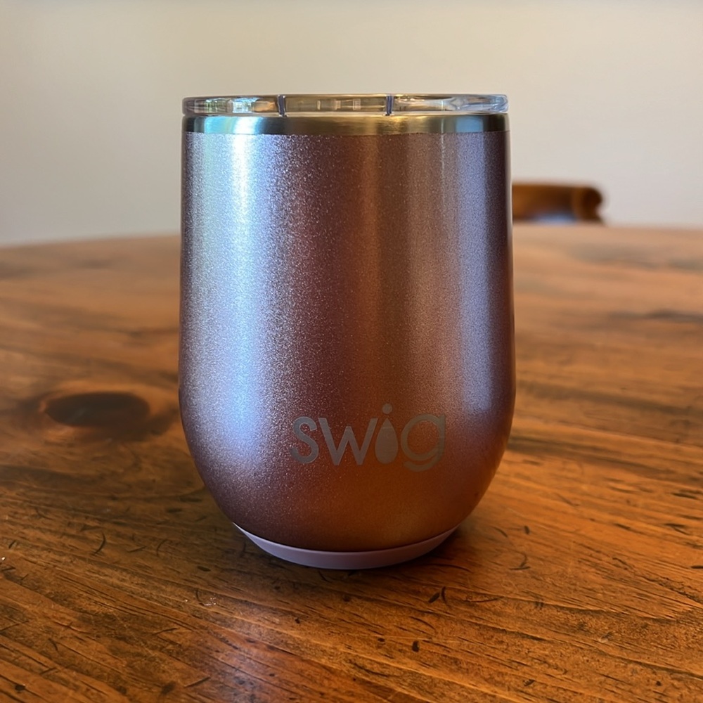 NWT Swig Rose Gold Stainless Steel Stemless Cup 12 oz